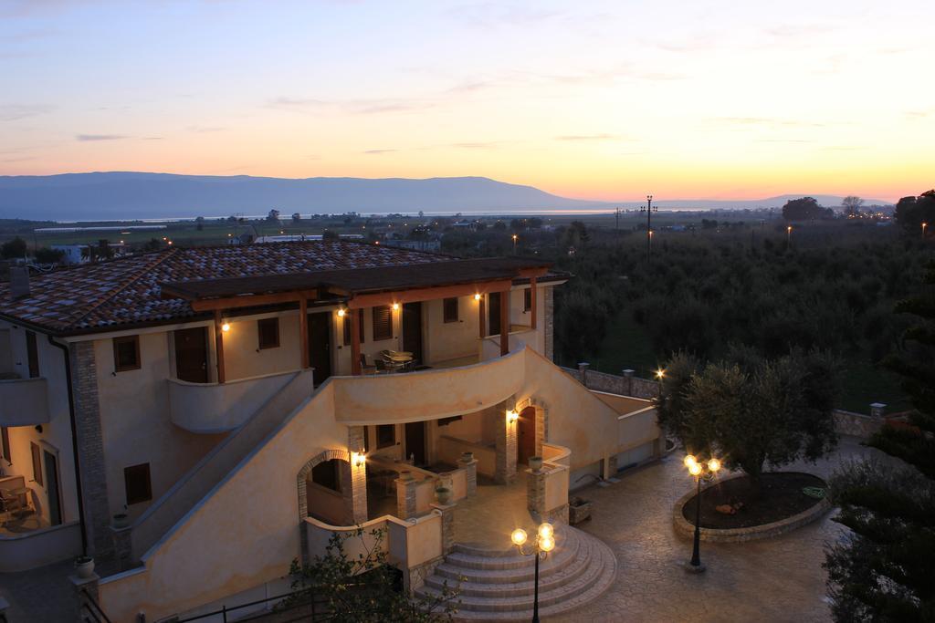 Albergo Il Giardino Foce Varano Exterior foto