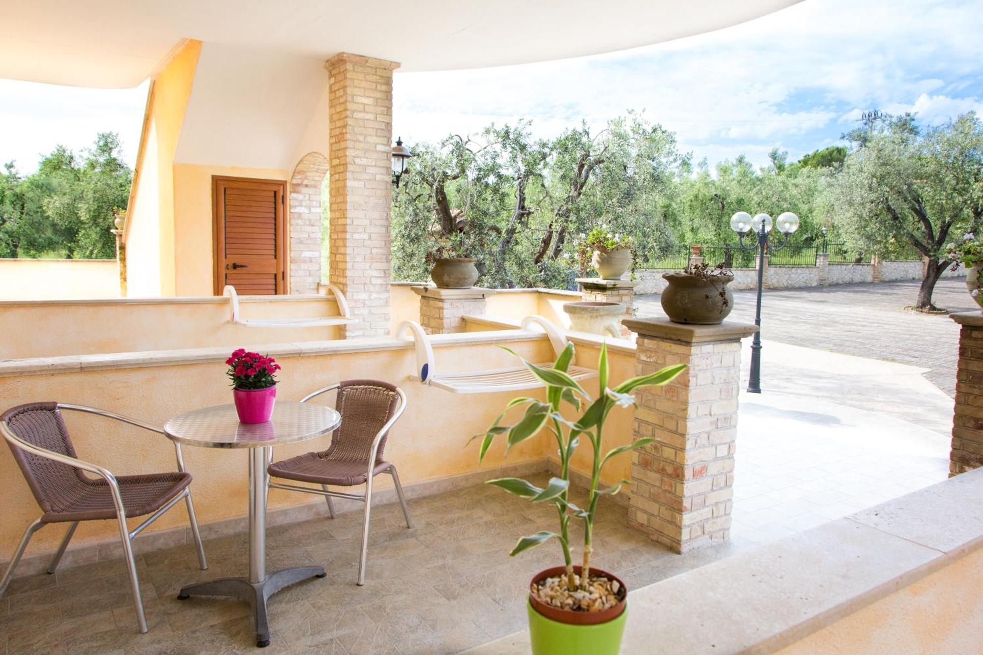 Albergo Il Giardino Foce Varano Exterior foto