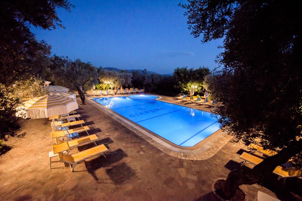 Albergo Il Giardino Foce Varano Exterior foto