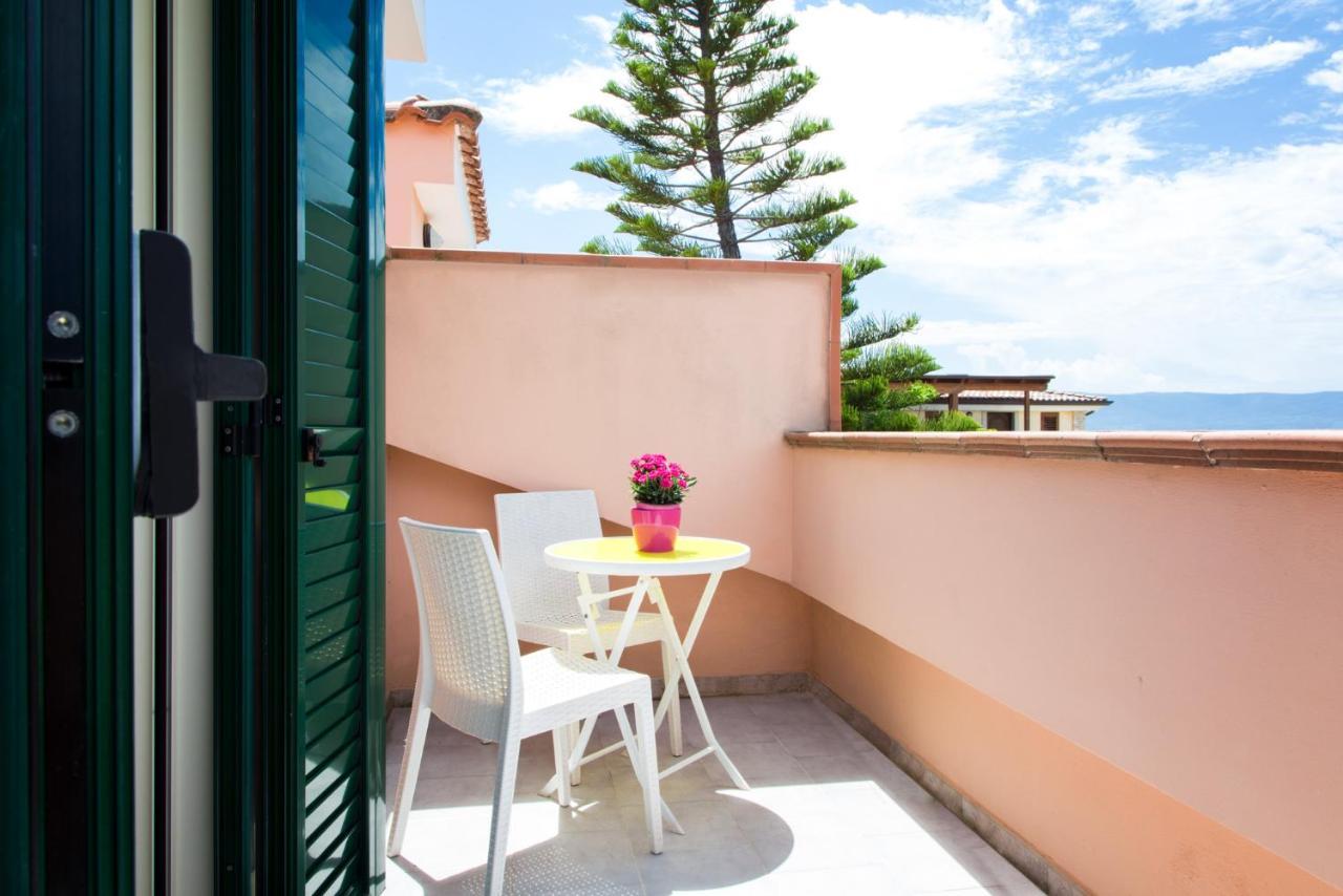 Albergo Il Giardino Foce Varano Exterior foto